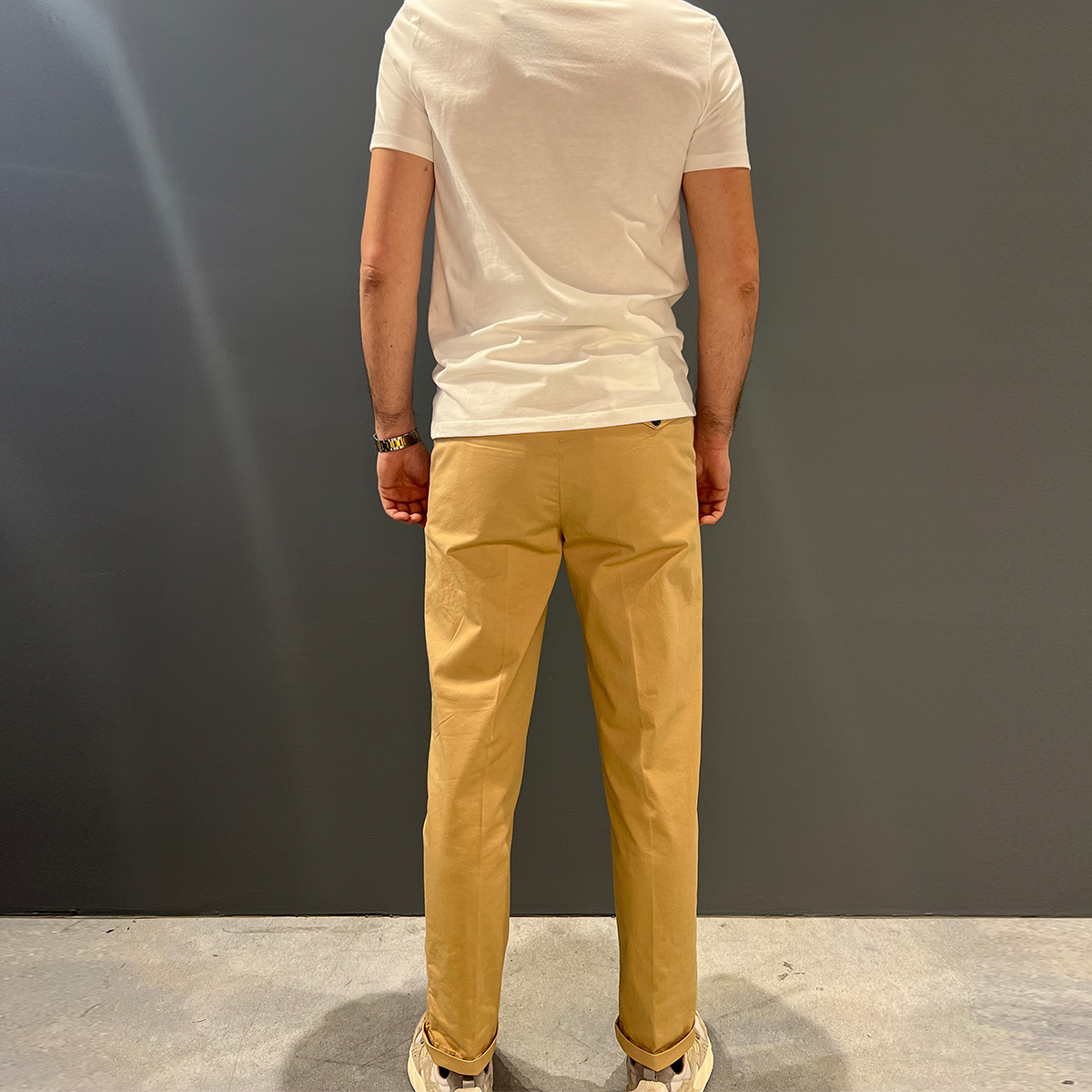 Clarks Pantaloni Alfred Chino Pinces Khaki - 5 Clarks Pantaloni Alfred Chino Pinces Khaki - 5