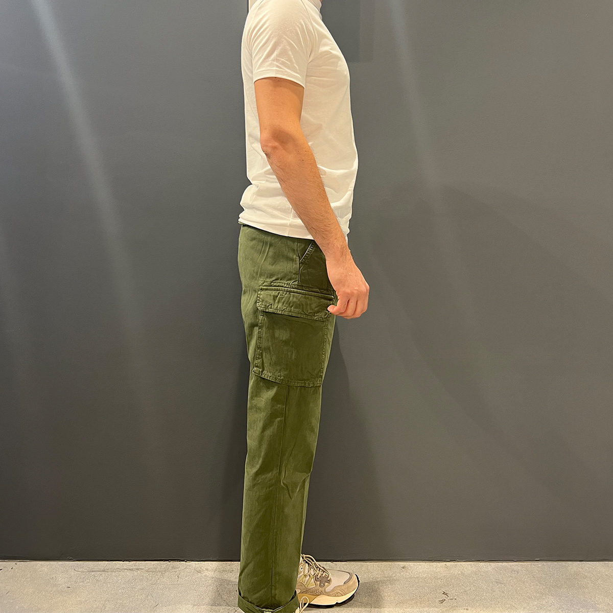 Clarks Pantaloni Gary Utility Cargo Over Army Green - 4 Clarks Pantaloni Gary Utility Cargo Over Army Green - 4