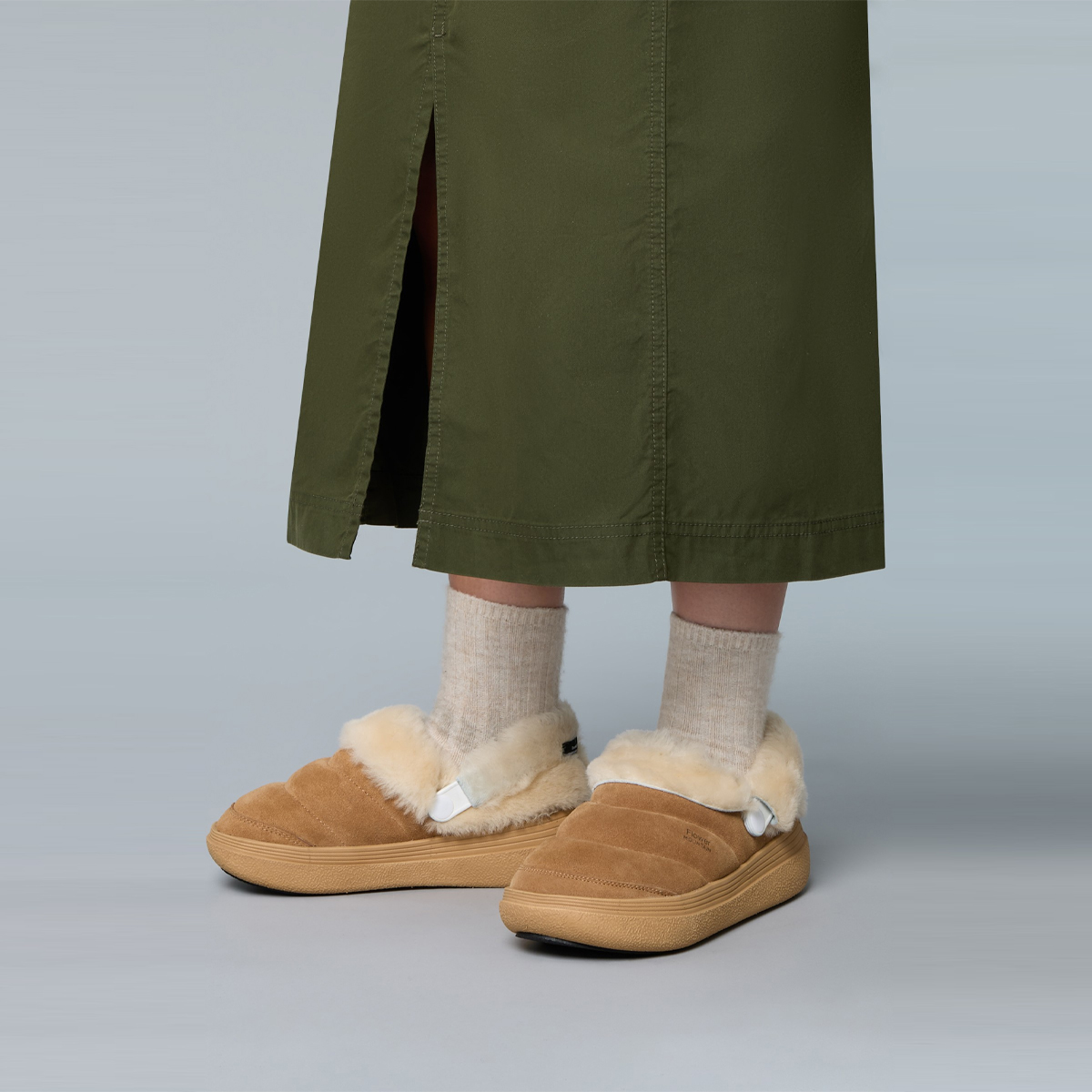 Flower Mountain Sneakers Fami Slipper Suede Shearling Brown - 2 Flower Mountain Sneakers Fami Slipper Suede Shearling Brown - 2