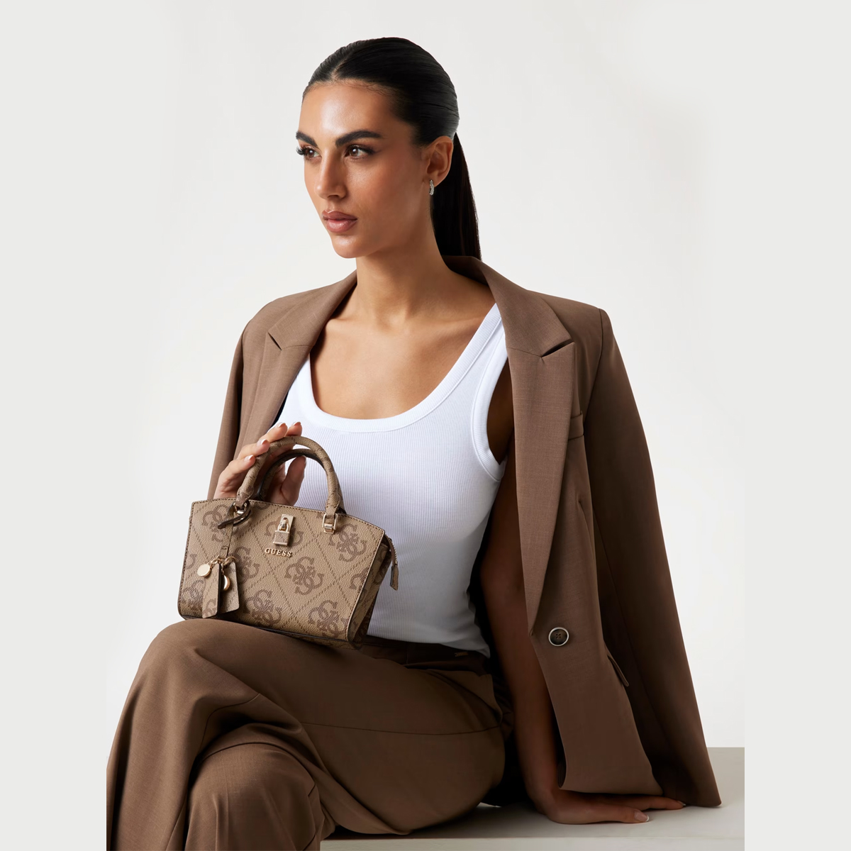 Guess Mini Borsa a mano Queensland Latte Logo - 5 Guess Mini Borsa a mano Queensland Latte Logo - 5
