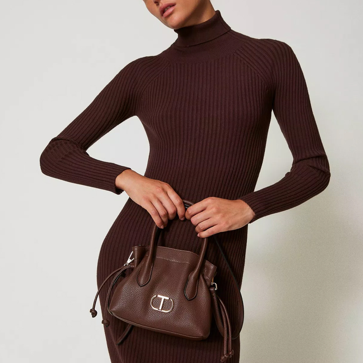 Twinset Oval T Coffee Chocolate Small Tote Bag - 2